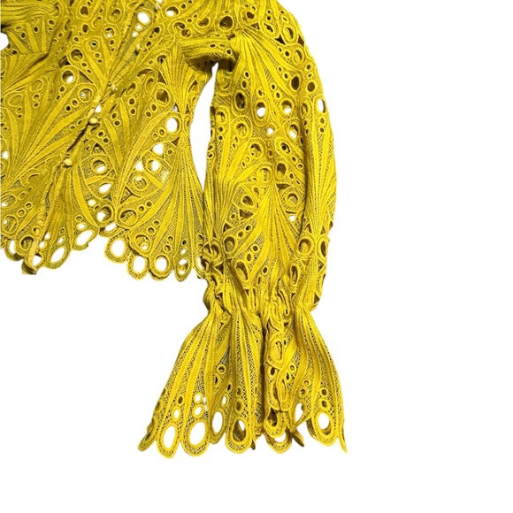 Elegant Yellow Lace Blouse - Picture 6 of 8